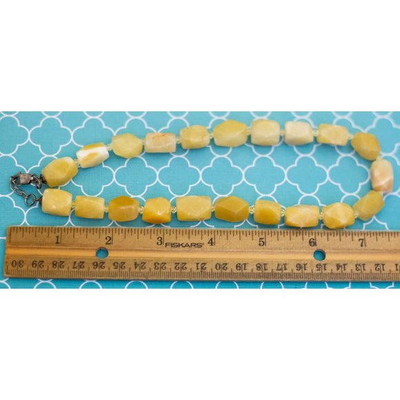 17 inch, Vintage Stone Beaded and Sterling Silver Necklace - R36 - Picture 3 of 3